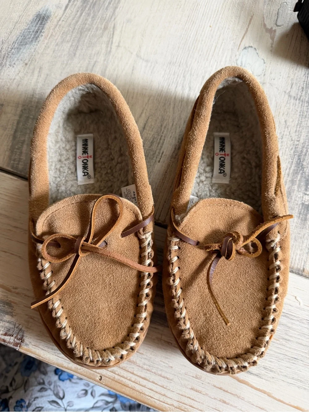 Minnetonka Suede Moccasin Slippers in Tan with Cream Lining